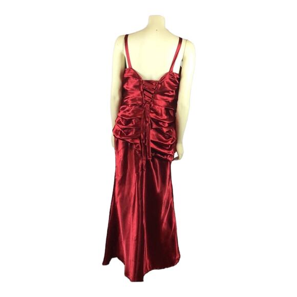 NWT Cindy Collection style 1230 in red sleeveless ruched jewelled size 2 XL - Picture 8 of 12
